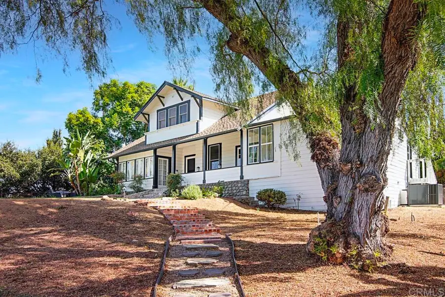 210 S Vine Street, Fallbrook, CA 92028 - #3