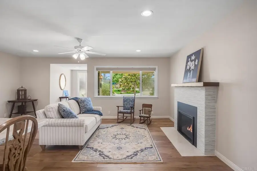 2211 Winterwarm Dr, Fallbrook, CA 92028 - #2