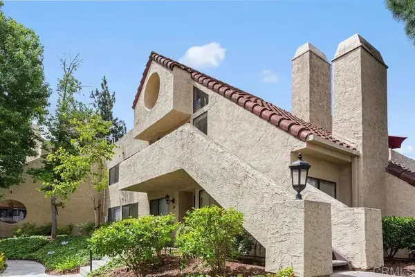 11820 Camanito Ronaldo #220, San Diego, CA 92128