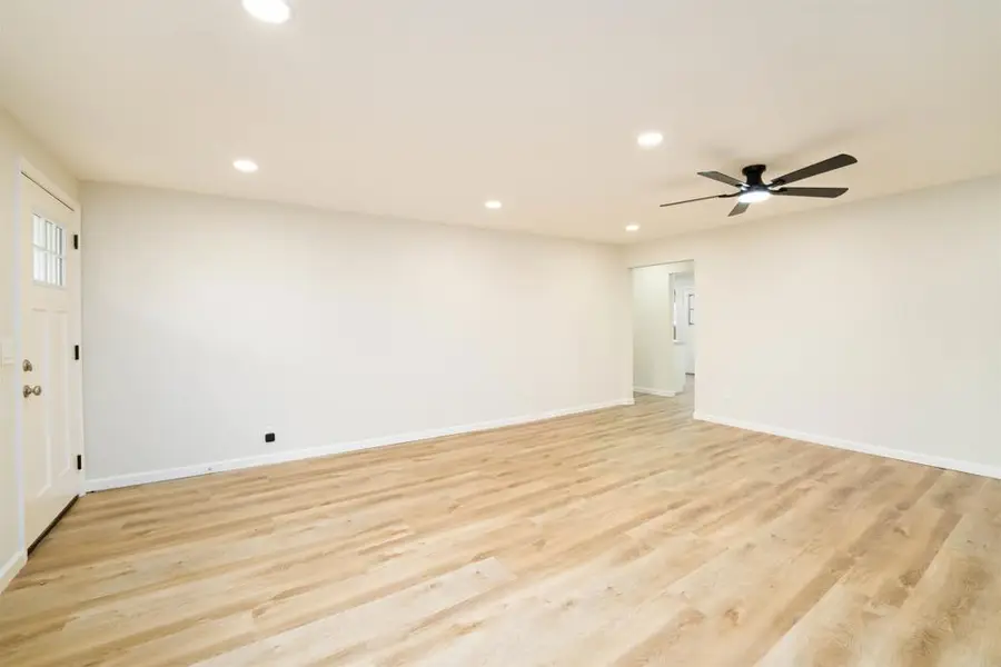 1758 Manor Drive, Vista, CA 92084 - #2
