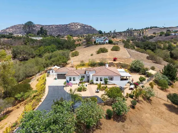 10935 Pala Loma Drive, Valley Center, CA 92082