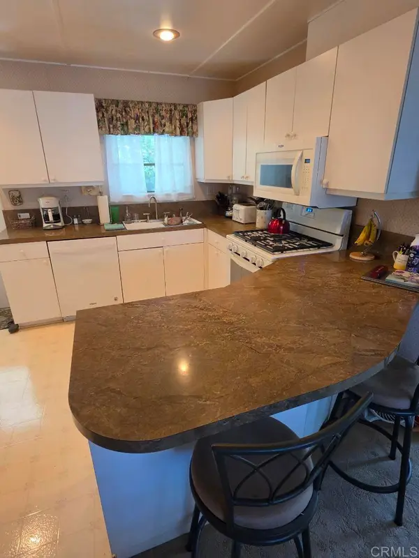 8975 Lawrence Welk Drive #128, Escondido, CA 92026