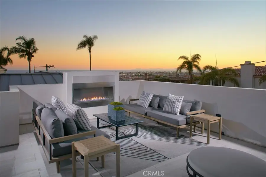 1210 Kings Rd, Newport Beach, CA 92663 - Image #2