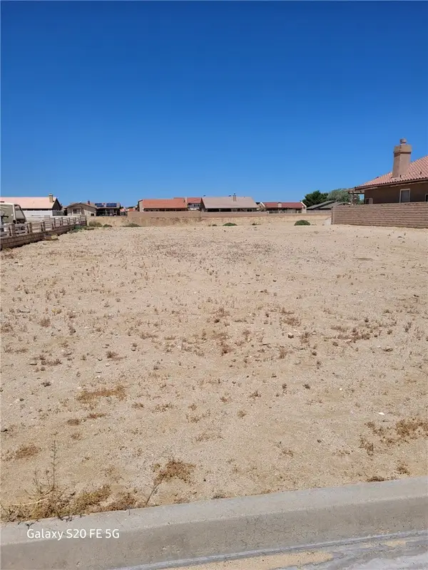 14602 Rivers Edge Road, Helendale, CA 92342