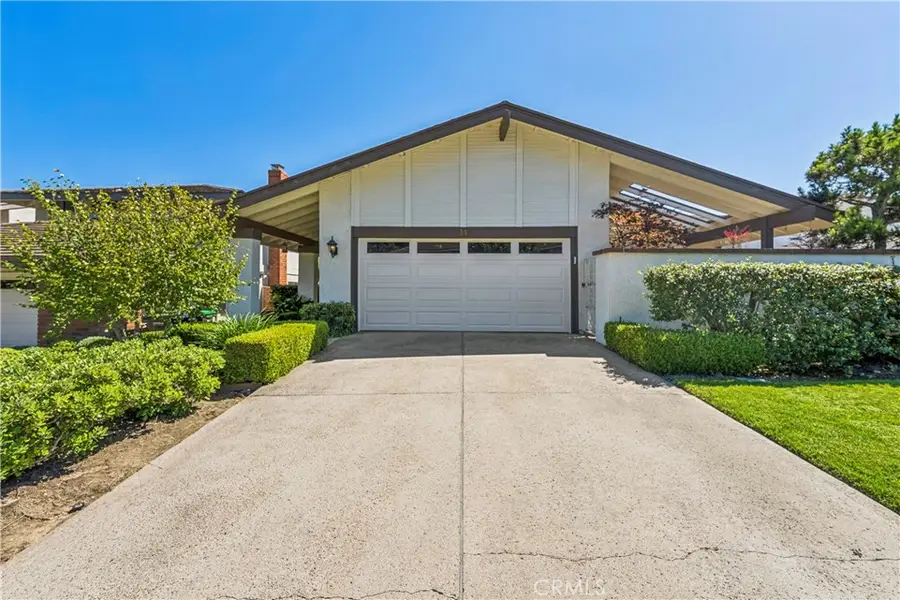 34 Mainsail Drive, Corona Del Mar, CA 92625 - Image #2