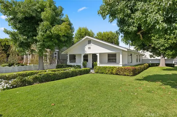 465 Santa Ana Avenue, Newport Beach, CA 92663