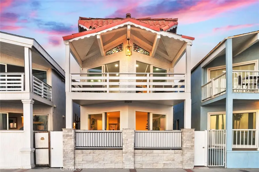 2212 W Oceanfront, Newport Beach, CA 92663 - #2