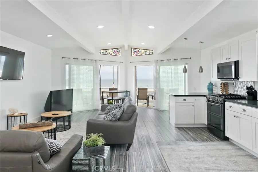 2212 W Oceanfront, Newport Beach, CA 92663 - #3