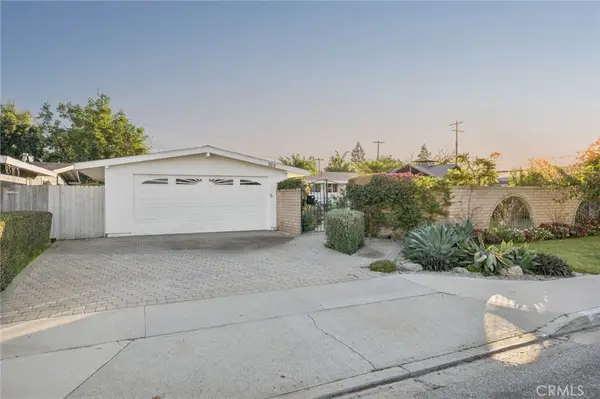 305 Nassau Road, Costa Mesa, CA 92626