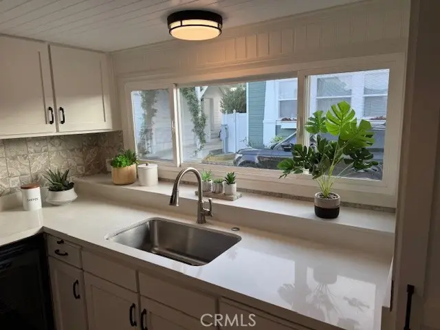 94 Yorktown, Newport Beach, CA 92660 - #2