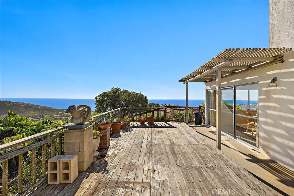 2555 Temple Hills Drive, Laguna Beach, CA 92651 - #1