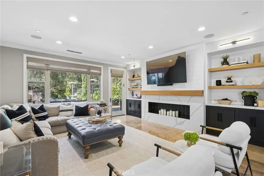 10885 Silverado, Tustin, CA 92782 - #3