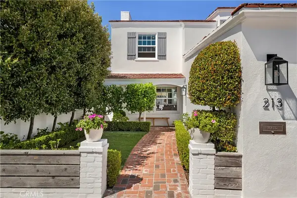 213 Via Mentone, Newport Beach, CA 92663