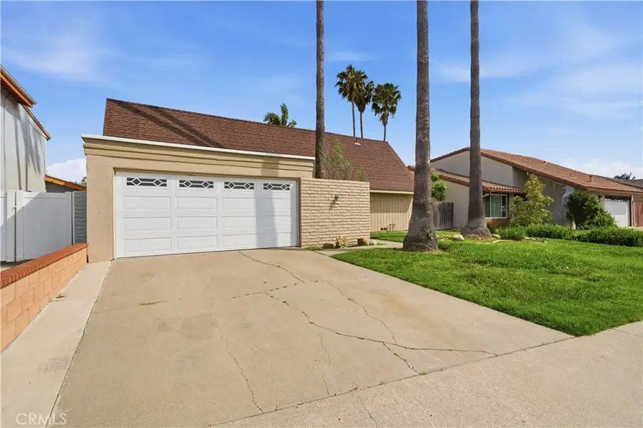 9319 Shrike Avenue, Fountain Valley, CA 92708 - #2
