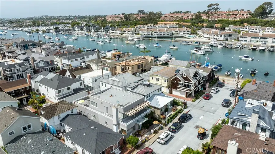 327 Onyx, Newport Beach, CA 92662 - #3
