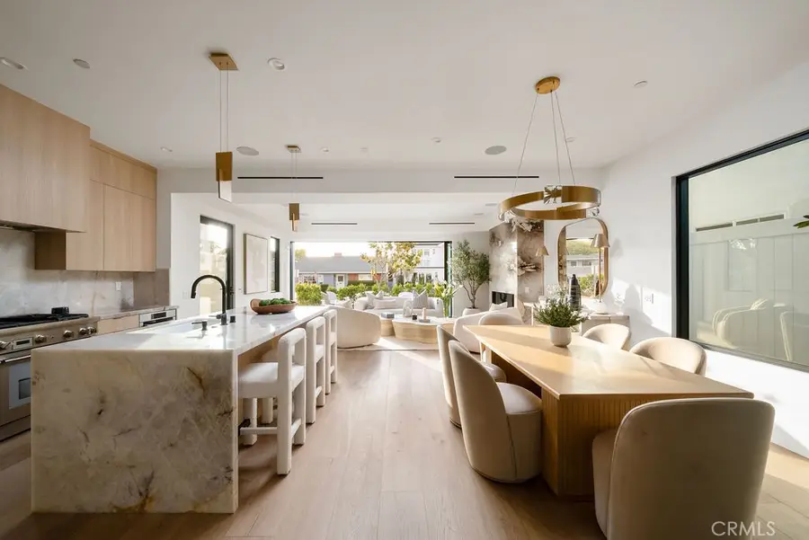 518 Poinsettia Avenue, Corona Del Mar, CA 92625 - #3