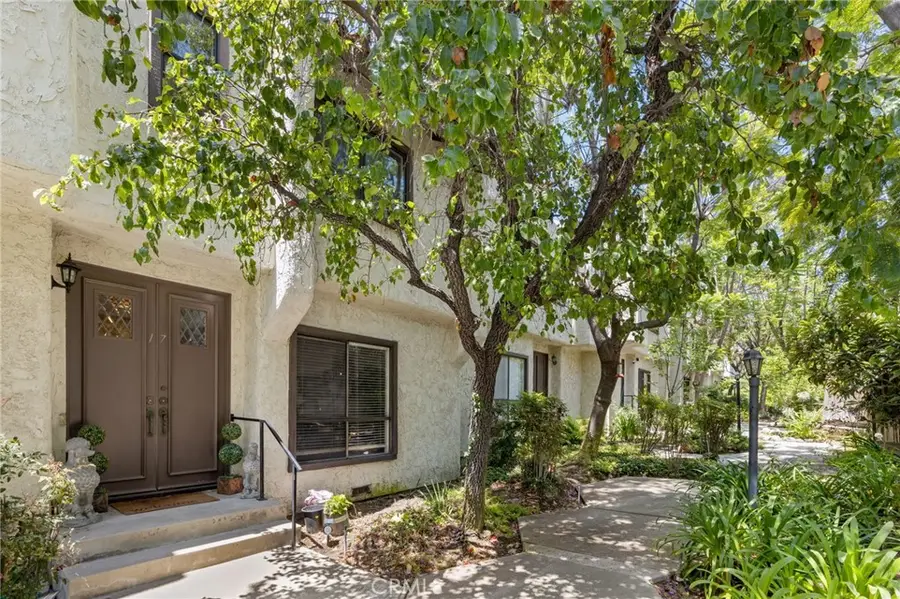 3200 Fairesta Street #17, La Crescenta, CA 91214 - #3