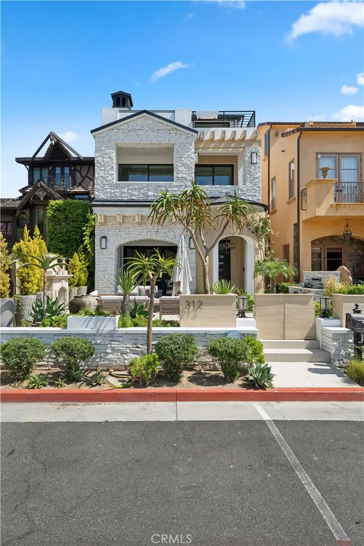 312 Carnation Avenue, Corona Del Mar, CA 92625 - #2