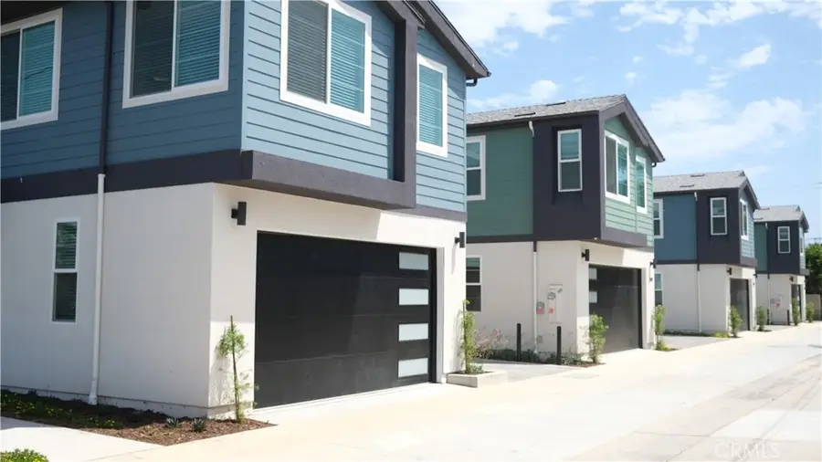 549 Bernard, Costa Mesa, CA 92660 - #2