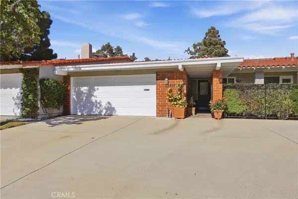 438 Vista Parada, Newport Beach, CA 92660