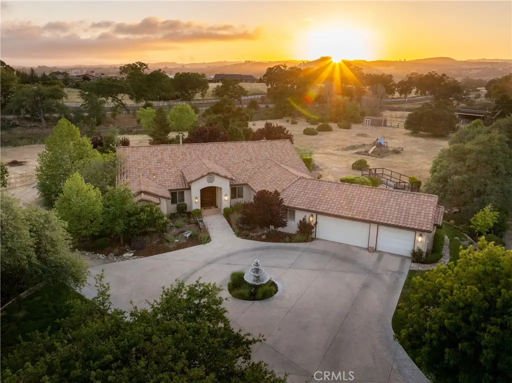 1185 Beaver Creek Lane, Paso Robles, CA 93446 - Image #1