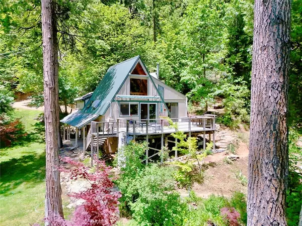 35 Sierra Buttes Road, Sierra City, CA 96125