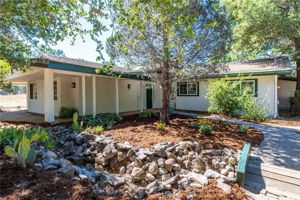 7990 San Gabriel Road, Atascadero, CA 93422