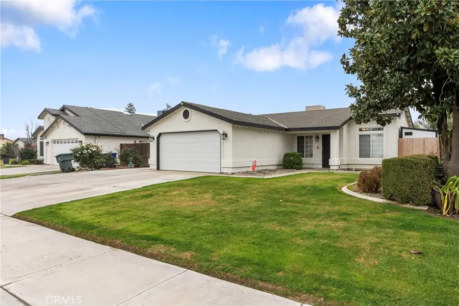 7009 Kings Forest Court, Bakersfield, CA 93313 - Image #2