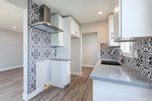 522 W Cherry Street, Compton, CA 90222 - Image #2