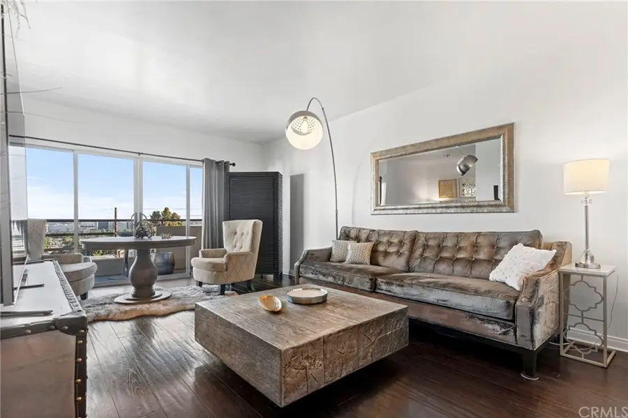 1131 Alta Loma Road #305, West Hollywood, CA 90069 - #2