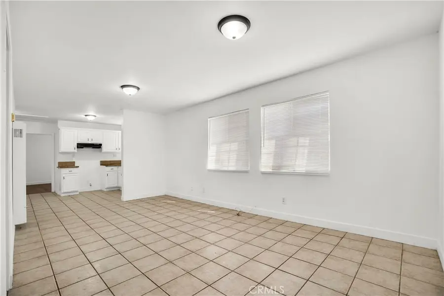 125 W Tichenor Street, Compton, CA 90220 - Image #3