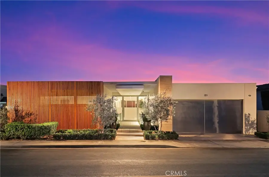 1119 Dolphin, Corona Del Mar, CA 92625 - Image #3