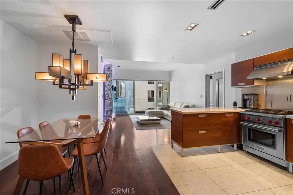 6735 Yucca St #404, Hollywood, CA 90028 - Image #1