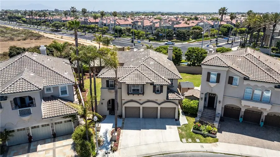 5712 Ocean Vista Drive, Huntington Beach, CA 92648 - Image #2