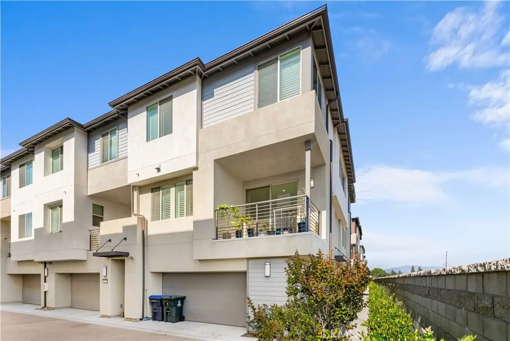 1570 Topeka Ave, Unit 8, Placentia, Placentia, CA 92870 - Image #1
