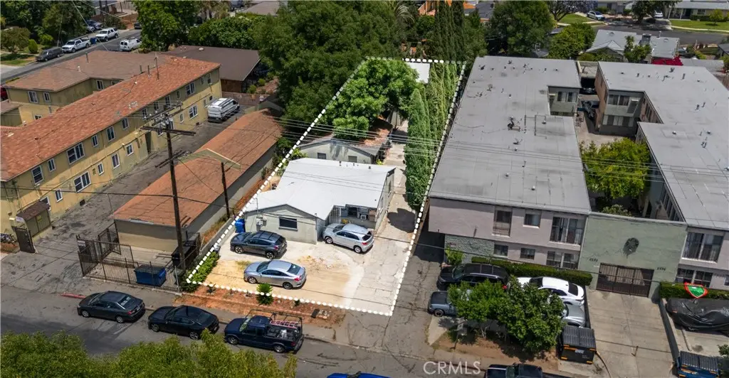 6240 Hazeltine Avenue, Van Nuys, CA 91401 - #1