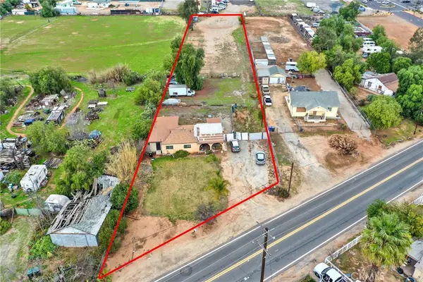 7081 Valley Way, Jurupa Valley, CA 92509