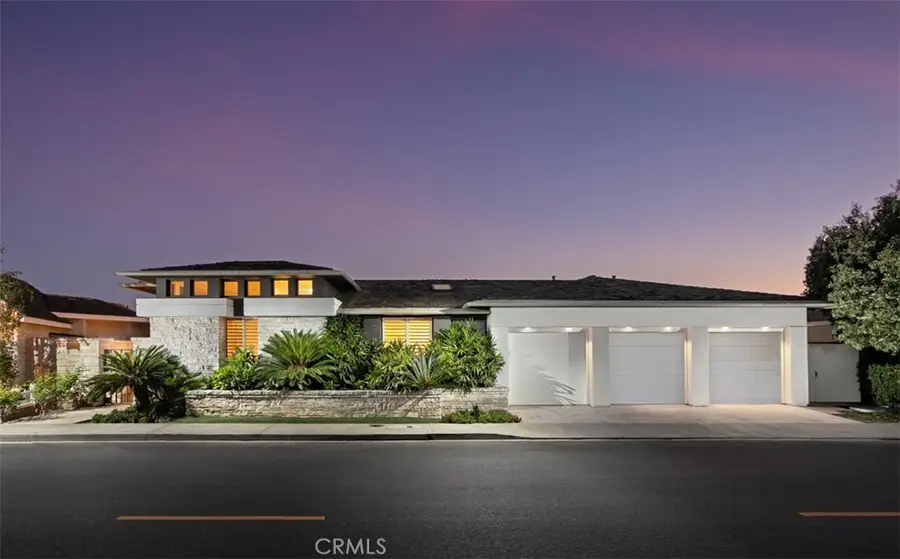 1535 Dolphin Terrace, Corona Del Mar, CA 92625 - Image #2