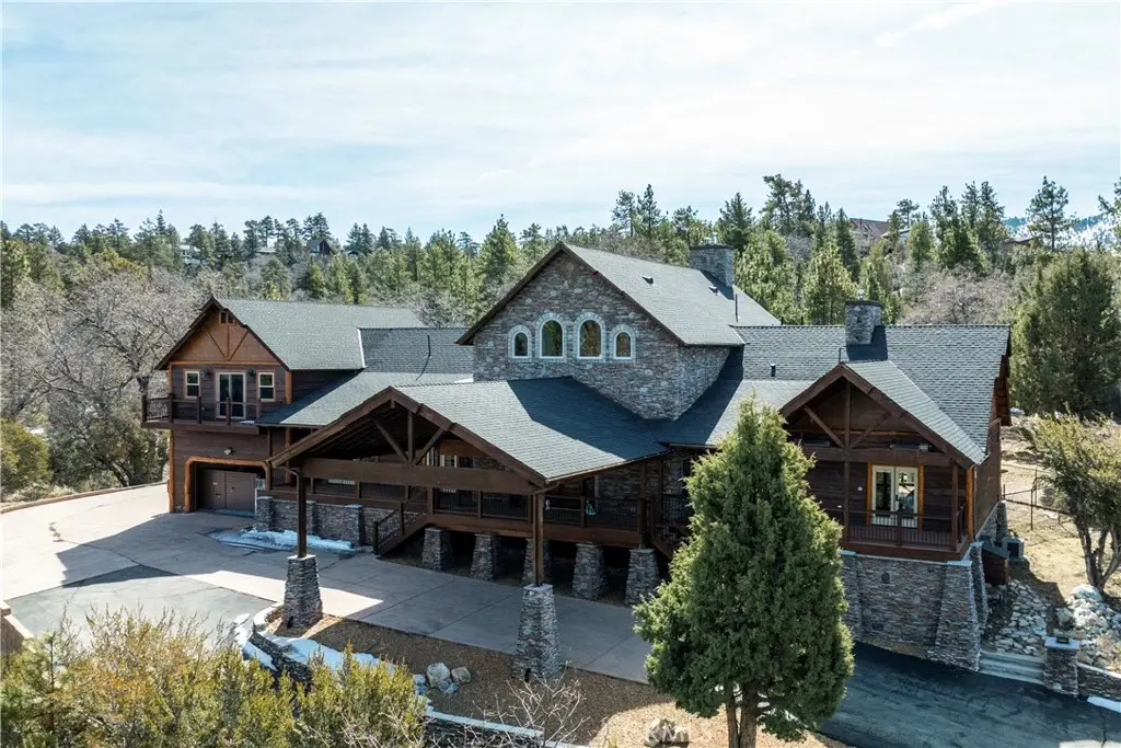 858 Fox Tower Way, Big Bear City, CA 92314 - #1