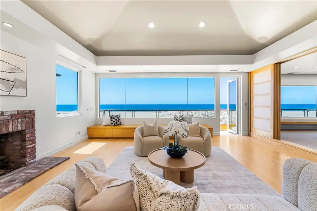 1554 E Oceanfront, Newport Beach, CA 92661 - #1