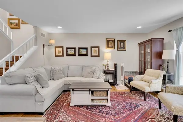 12 Sparrow Hill Lane, Laguna Hills, CA 92653