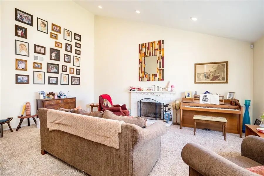 20392 Redwood Lane, Huntington Beach, CA 92646 - Image #2