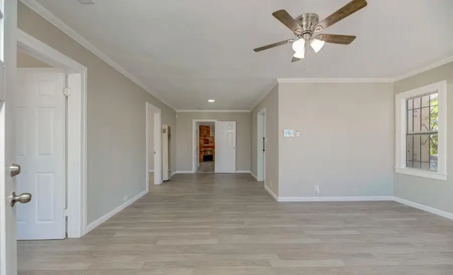 542 W 105th Street, Los Angeles, CA 90044 - #2