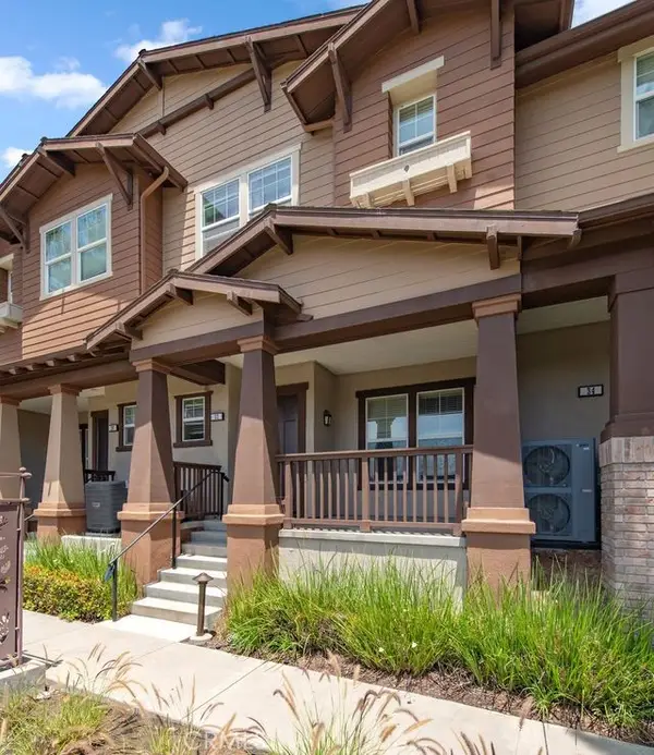 32 Clifford Lane, Ladera Ranch, CA 92694