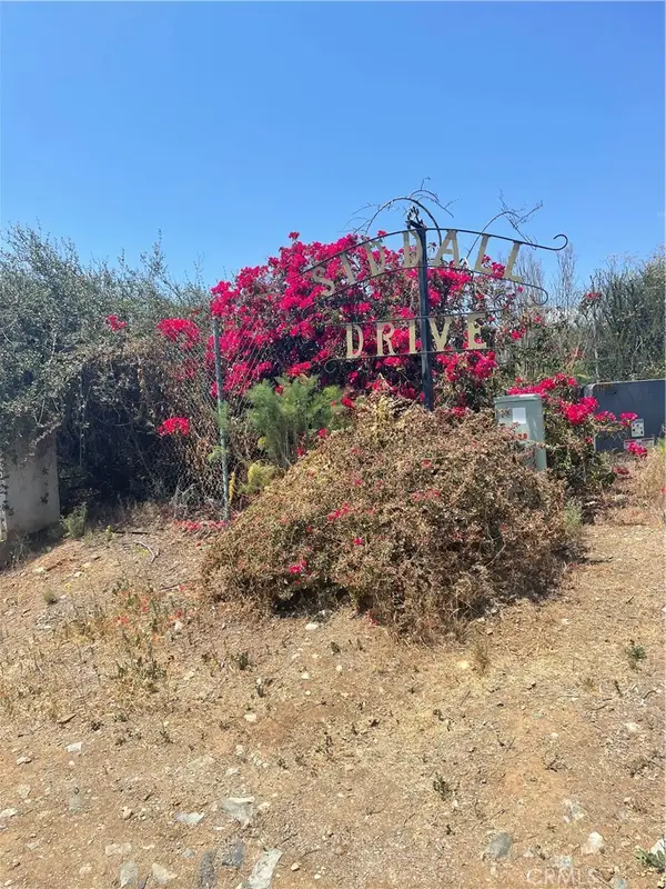 1624 Siddall Drive, Vista, CA 92084