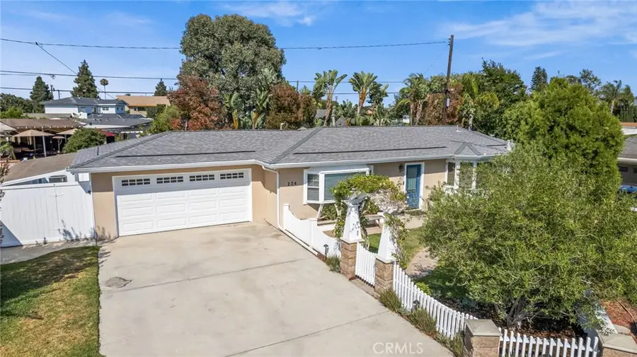 224 Pauline Place, Costa Mesa, CA 92627 - Image #2