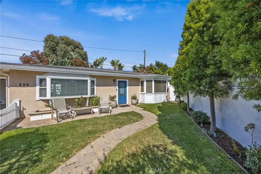 224 Pauline Place, Costa Mesa, CA 92627 - Image #3