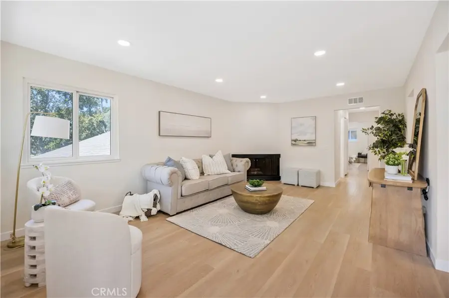 336 E Briardale Avenue #3, Orange, CA 92865 - Image #3