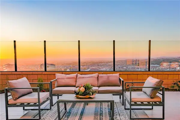 137 Oakstone, Irvine, CA 92618