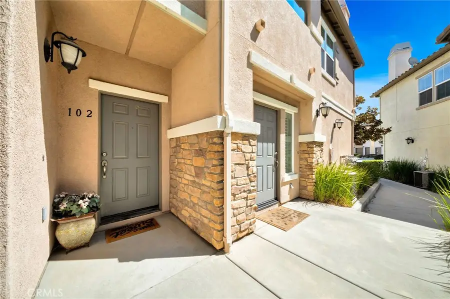 15427 Park Point #102, Lake Elsinore, CA 92532 - Image #2